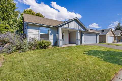 202 NW 25th Street, Redmond, OR 97756