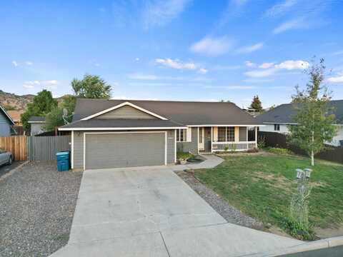 2286 NE Cherry Loop, Prineville, OR 97754