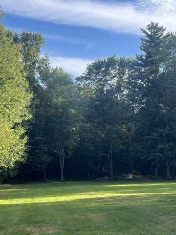 98 Massapoag Ave, Easton, MA 02356