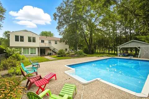 5 Brookside Circle, Acton, MA 01720