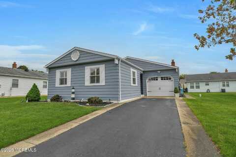 246 Cabrillo Boulevard, Toms River, NJ 08757