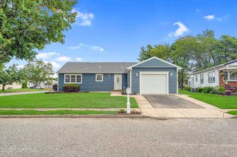 2 Lumsden Street, Toms River, NJ 08757