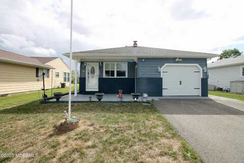 77 Bonaire Drive, Toms River, NJ 08757