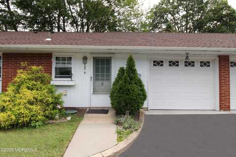 660b Plymouth Drive, Lakewood, NJ 08701