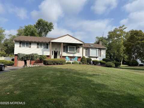3 Sugar Maple Avenue, Manalapan, NJ 07726
