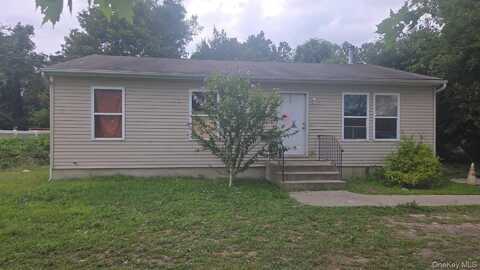542 McDonald ave, Bellport, NY 11713