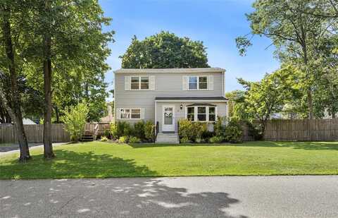 12 Lakeview Drive, Middle Island, NY 11953