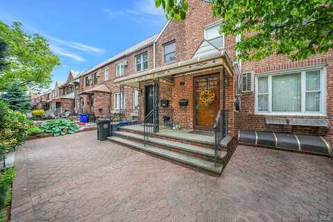 60-51 71st Street, Maspeth, NY 11378