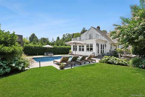 63 Halsey Street, Southampton, NY 11968