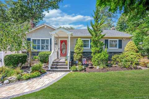 26 Williston Road, Sound Beach, NY 11789