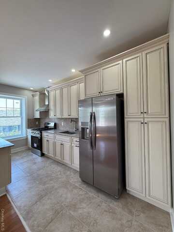 9434 Van Wyck Expressway, Richmond Hill, NY 11419