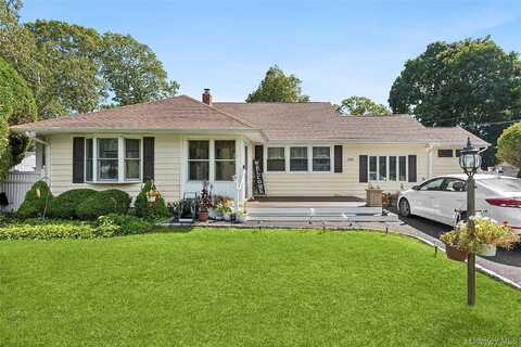 188 Washington Avenue, Mastic Beach, NY 11951