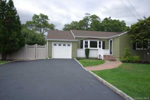 741 Peconic Street, Ronkonkoma, NY 11779