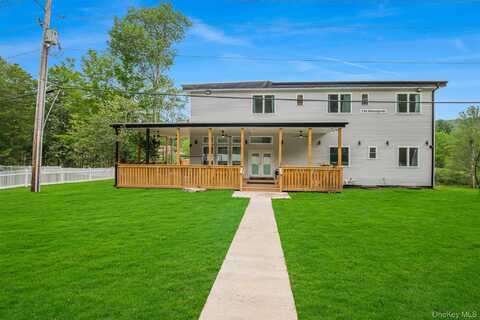 135 Tabaczynski Road, Fallsburg, NY 12733