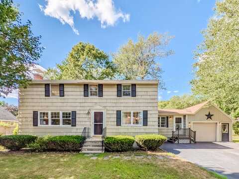 11 Mayflower Road, Westbrook, ME 04092