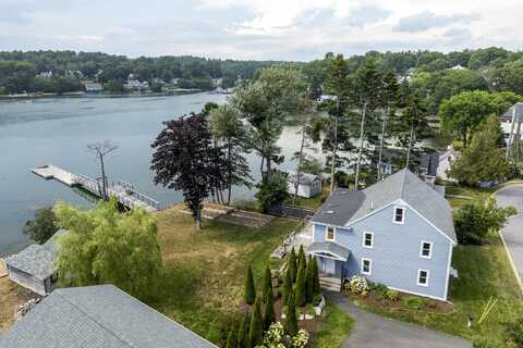 21 Sea Street, Boothbay Harbor, ME 04538