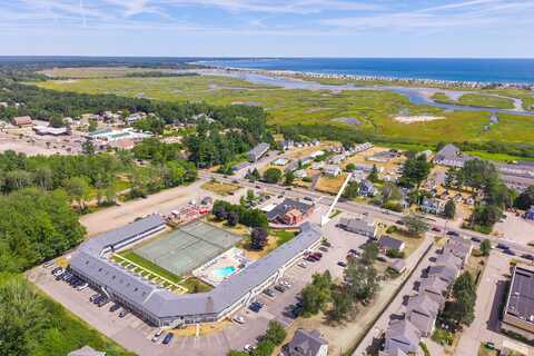 1072 Post Road, Wells, ME 04090
