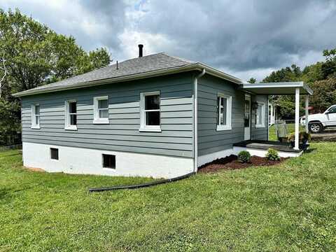 501 N State Street, ATHENS, WV 24712