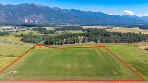 895 Middle Road, Columbia Falls, MT 59912