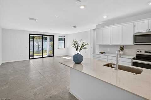 27823 Solis Grande, BONITA SPRINGS, FL 34135