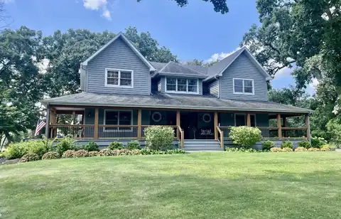 27647 Gerry Lane, Sycamore, IL 60178