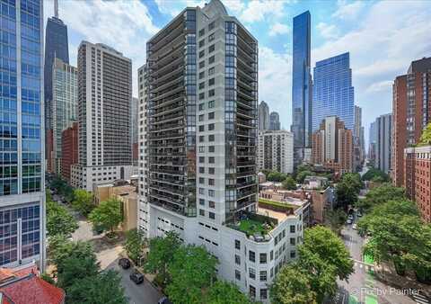 33 W Delaware Place, Chicago, IL 60610