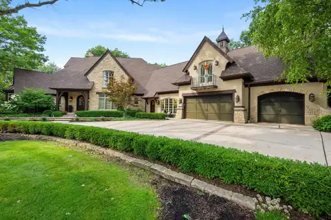 361 Merry Oaks Drive, Sycamore, IL 60178