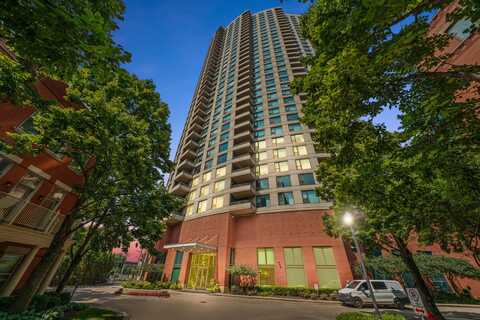 501 N Clinton Street, Chicago, IL 60654