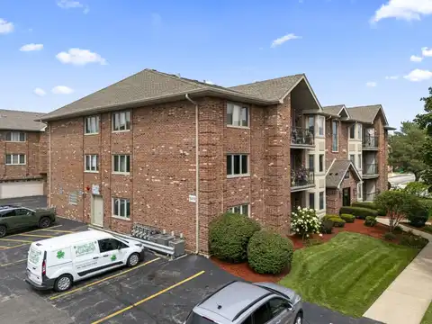 9410 Melvina Avenue, Oak Lawn, IL 60453