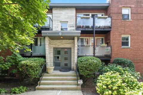 7525 N Damen Avenue, Chicago, IL 60645