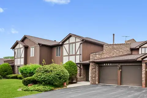 9752 Mill Drive, Palos Park, IL 60464