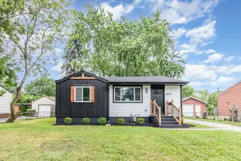 2229 Winnebago Road, Waukegan, IL 60087