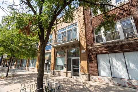 1616 W Montrose Avenue, Chicago, IL 60613