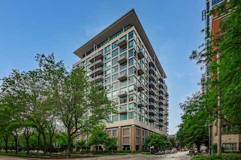 125 E 13th Street, Chicago, IL 60605