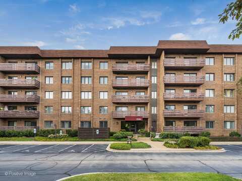 2000 Chestnut Avenue, Glenview, IL 60025