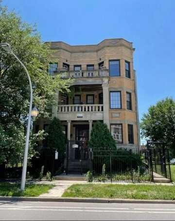 1519 E Marquette Road, Chicago, IL 60637