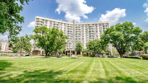 20 N Tower Road N, Oak Brook, IL 60523