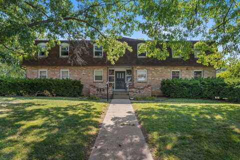 912 Crescent Drive, Champaign, IL 61821