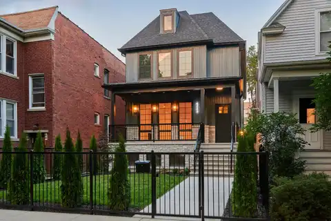 4243 N Wolcott Avenue, Chicago, IL 60613