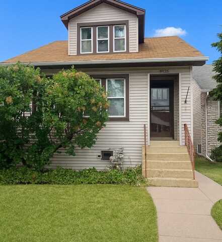 5926 N Nagle Avenue, Chicago, IL 60631