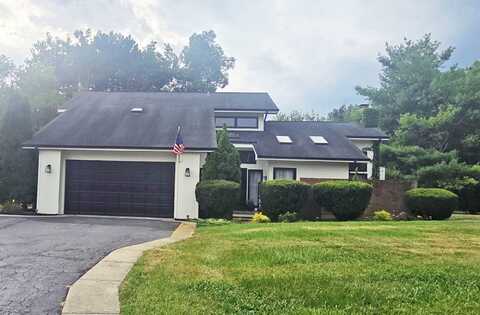 2 Westwind Court, Hawthorn Woods, IL 60047