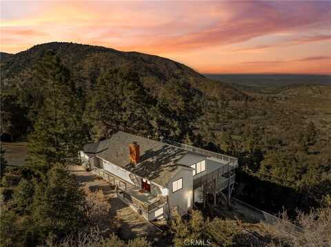 5559 Orchard Drive, Wrightwood, CA 92397