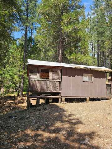 15824 Valhalla Drive, Oak Run, CA 96069