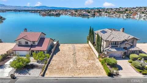17995 Lakeview Drive, Victorville, CA 92395