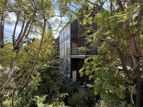 3884 Fredonia Drive, Los Angeles, CA 90068