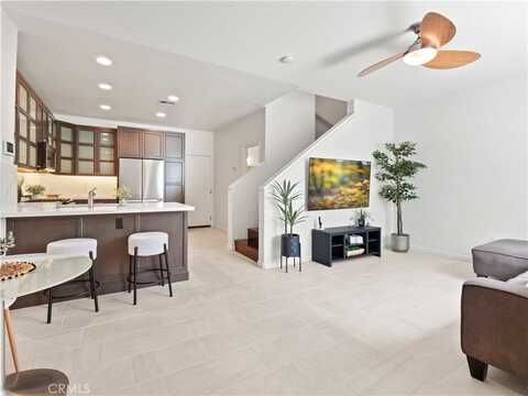 25403 Silver Crest Court, Saugus, CA 91350