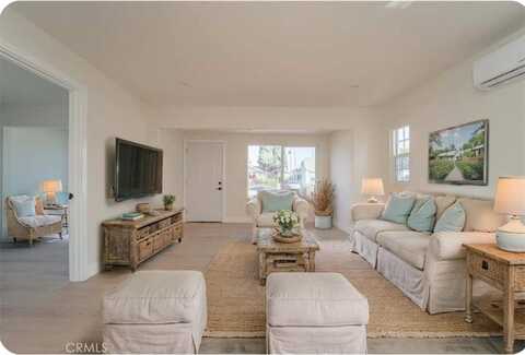 440 W 68th Street, Los Angeles, CA 90003