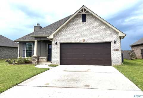 146 Elledge Farm Drive, Hazel Green, AL 35750