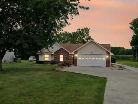 155 Lane 101 Ball Lake, Hamilton, IN 46742