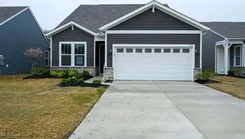 1050 Greenhouse Trail, Columbia Station, OH 44028